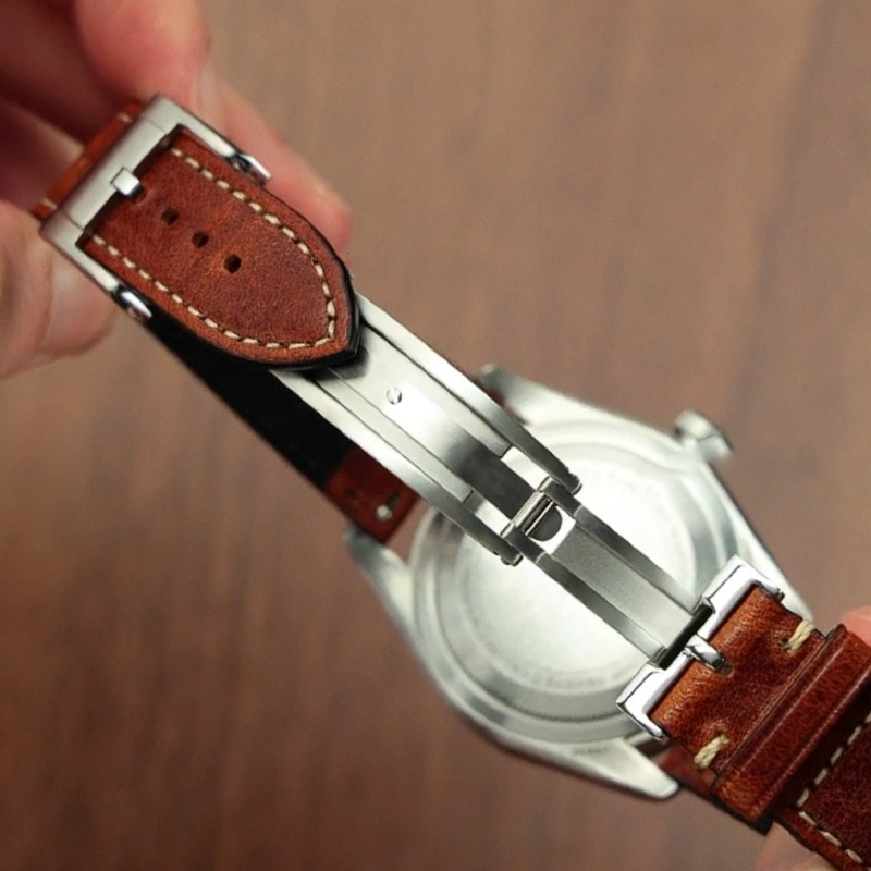 新しい高級デプロイアントクラスプ 16 ミリメートル 18  - Luxury Watch Investment のレビューと価格