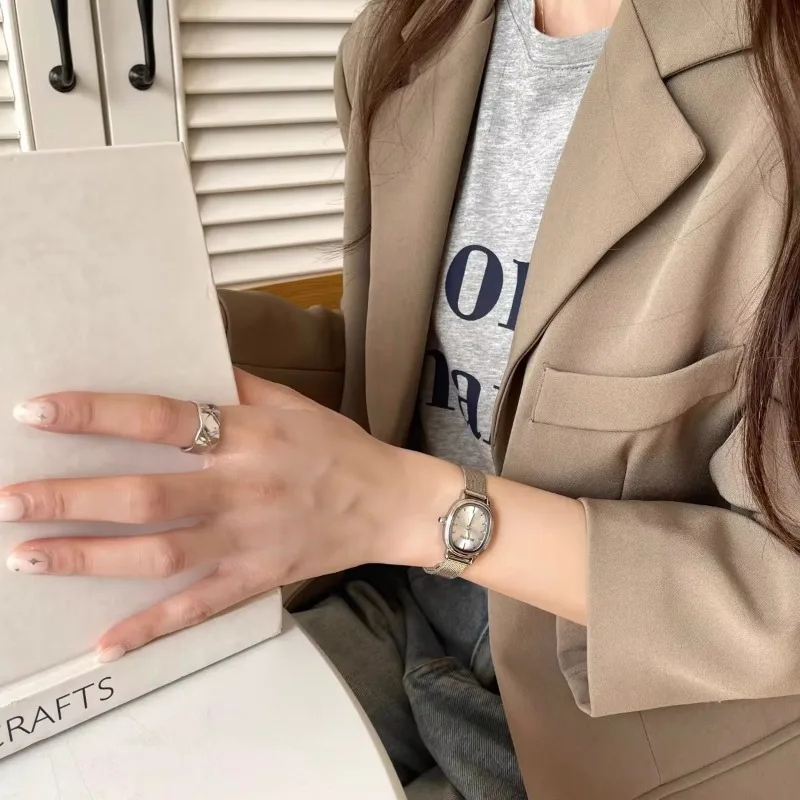 小さなオーバルダイヤルグリーン腕時計シンプルなステンレス鋼レ - Luxury Watch Casio のレビューと価格