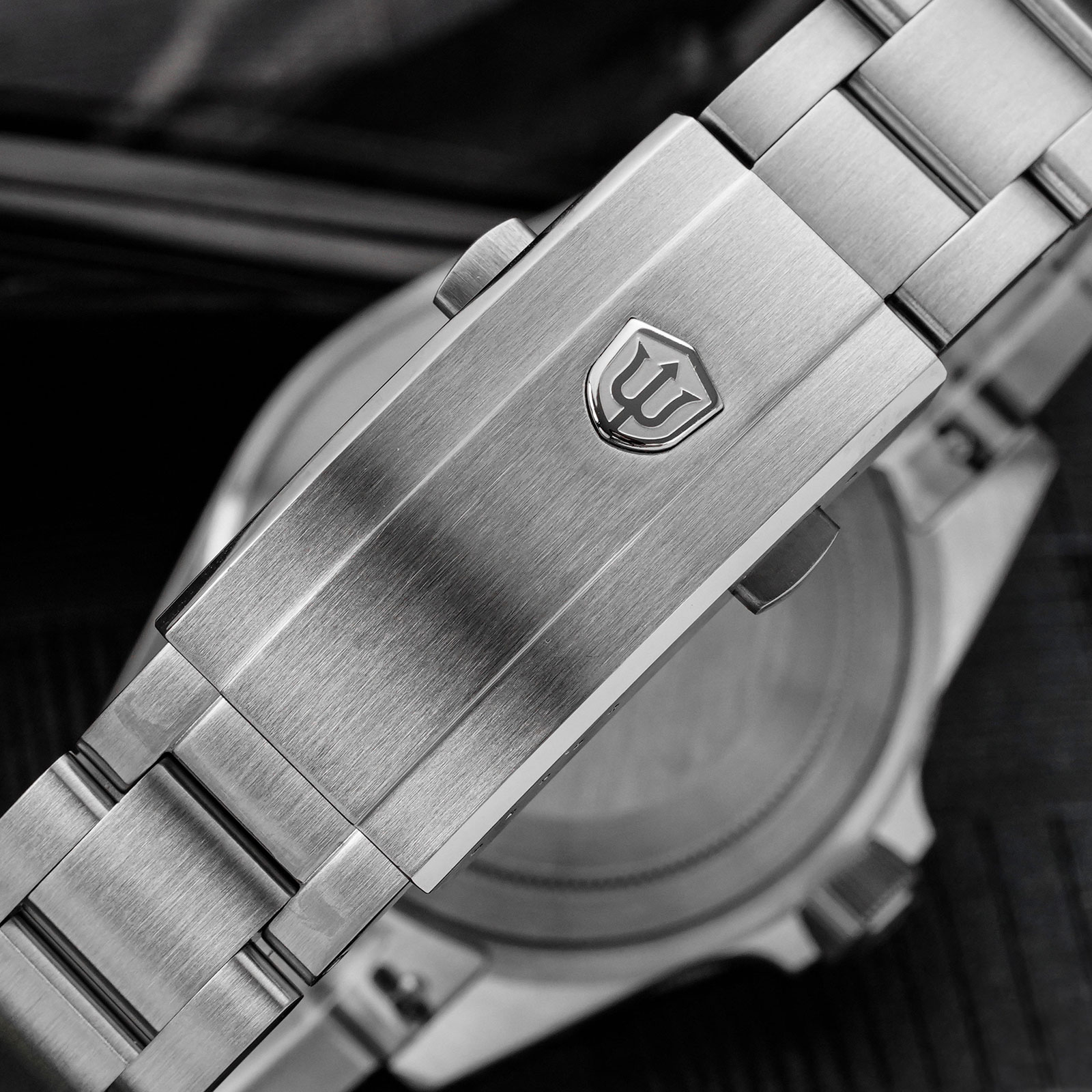 Watchdives WD1969 プロ 38 ミリメートル - Luxury Watch Longines のレビューと価格